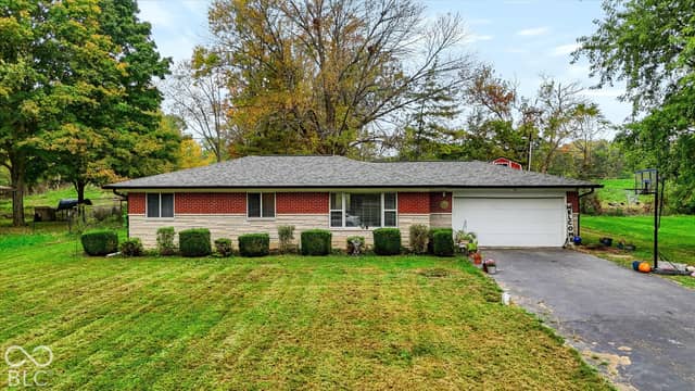 6144 S Irwin Street, Indianapolis, IN 46237, photo 3 of 63
