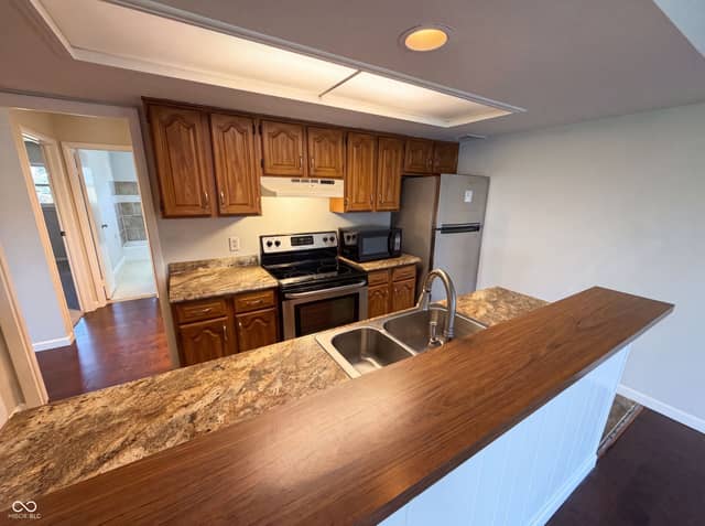 3135 E 52nd Street #UNIT E, Indianapolis, IN 46205, photo 3 of 21