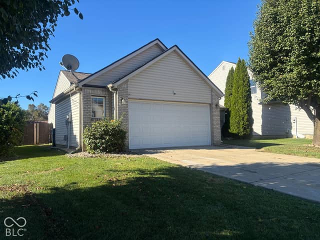 6650 Crestwell Lane, Indianapolis, IN 46268, photo 3 of 31