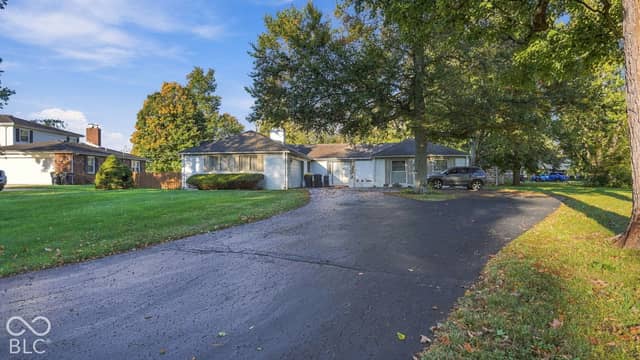 6507 Rosalind Lane, Anderson, IN 46013, photo 4 of 47
