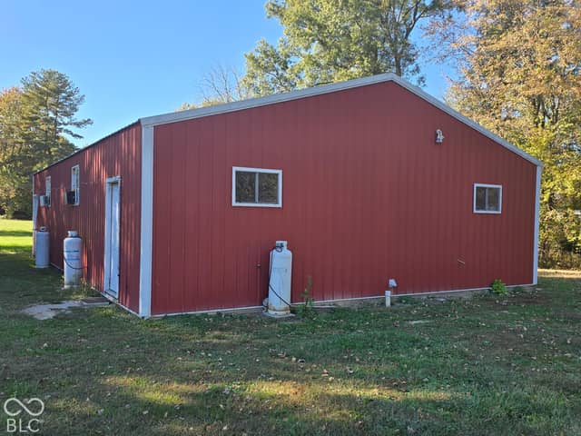 4238 Hochstetler Street, Coal City, IN 47427, photo 2 of 13