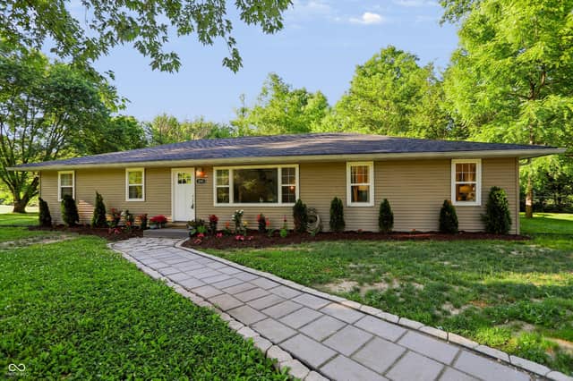 285 Robb Hill Road, Martinsville, IN 46151, photo 2 of 46