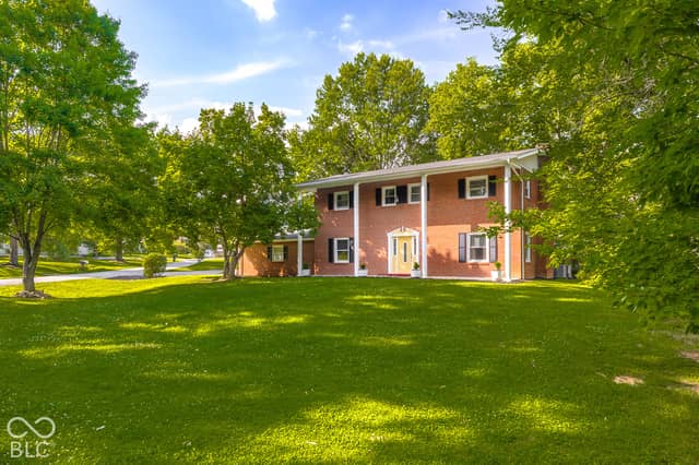9231 N Cherry Hills Drive, Columbus, IN 47201, photo 5 of 83