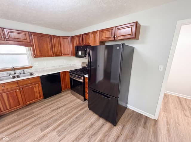 2027 Ferdinand Court, Indianapolis, IN 46234, photo 3 of 20