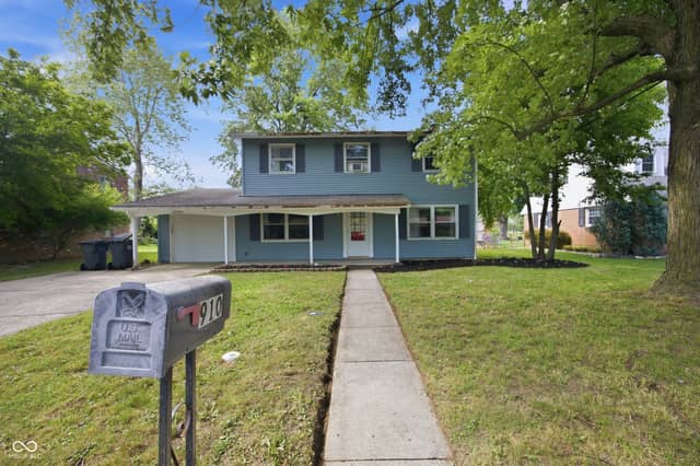 910 Heritage Lane, Anderson, IN 46013, photo 4 of 39