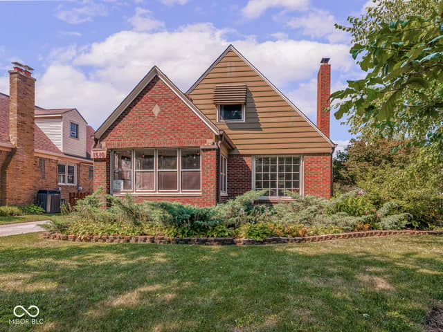 1510 N Leland Avenue, Indianapolis, IN 46219, photo 2 of 74