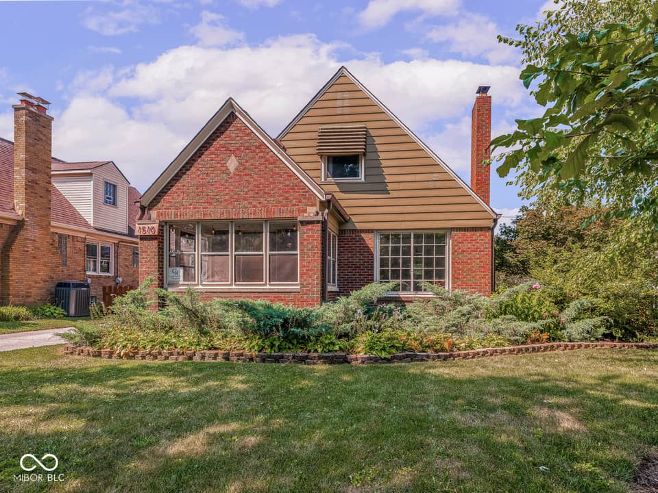 1510 N Leland Avenue, Indianapolis, IN 46219, photo 1 of 74