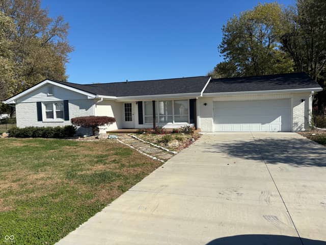 7261 S 250 E, Columbus, IN 47201, photo 2 of 42