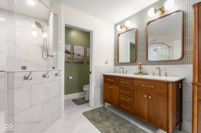2240 N 700 W, Columbus, IN 47201, photo 5 of 86