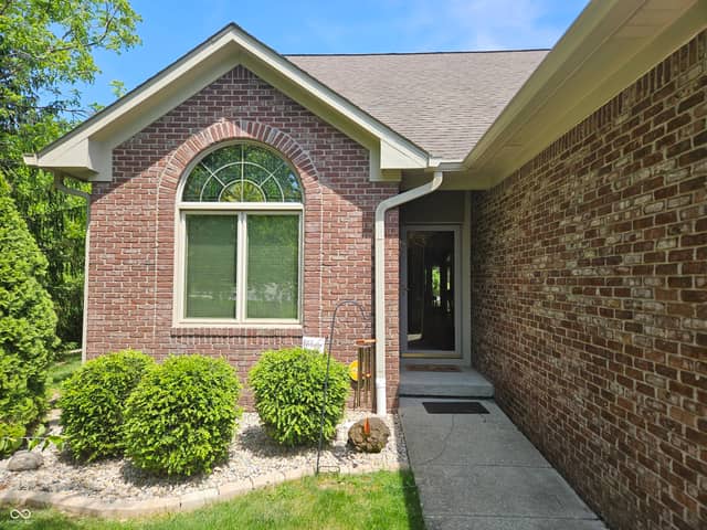 1755 Walnut Trace, Greenfield, IN 46140, photo 3 of 41
