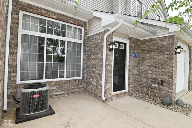 11437 Enclave Boulevard, Fishers, IN 46038, photo 5 of 39