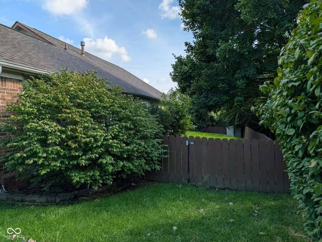 3515 Laurey Court, Indianapolis, IN 46214, photo 3 of 35