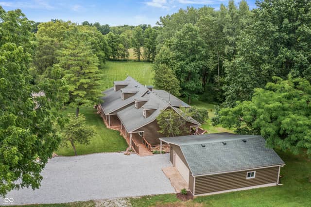 4122 N 500 E, Shelbyville, IN 46176, photo 4 of 70