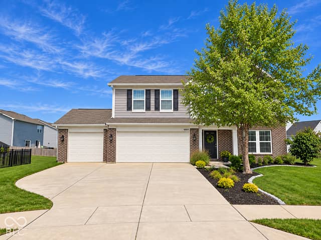 9802 Violet Circle, Indianapolis, IN 46239, photo 3 of 80