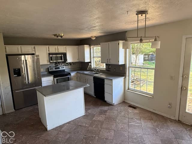7036 Elias Circle, Indianapolis, IN 46236, photo 3 of 3