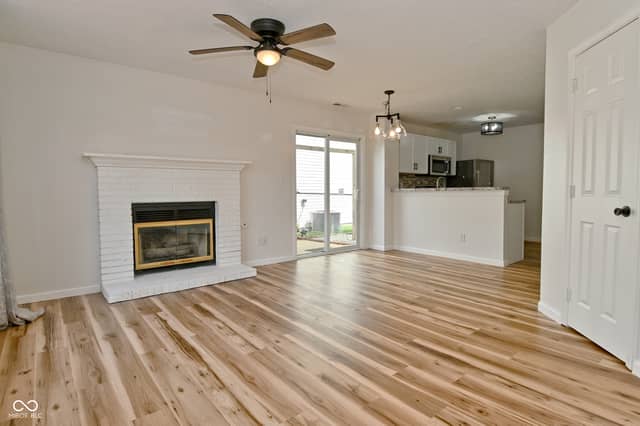 347 Lake Ridge Lane, Greenwood, IN 46142, photo 5 of 41