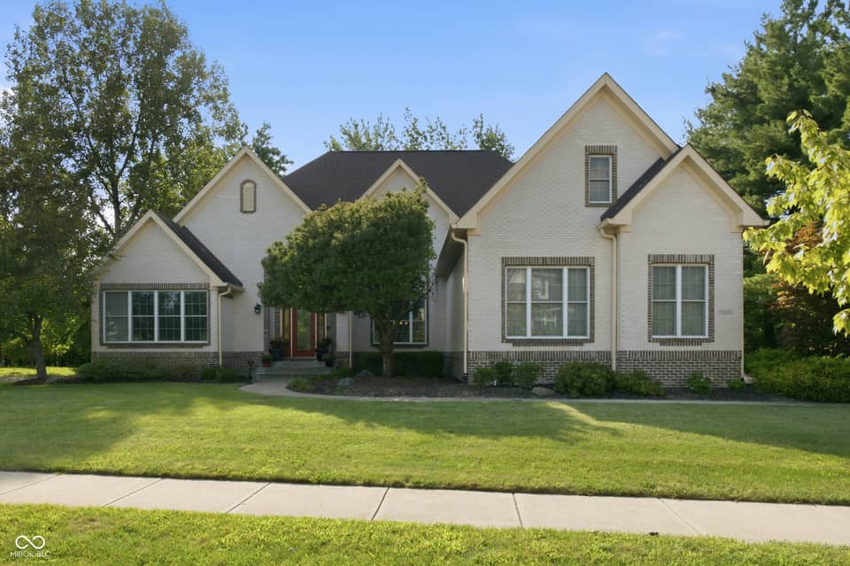 7638 Spring Ridge, Indianapolis