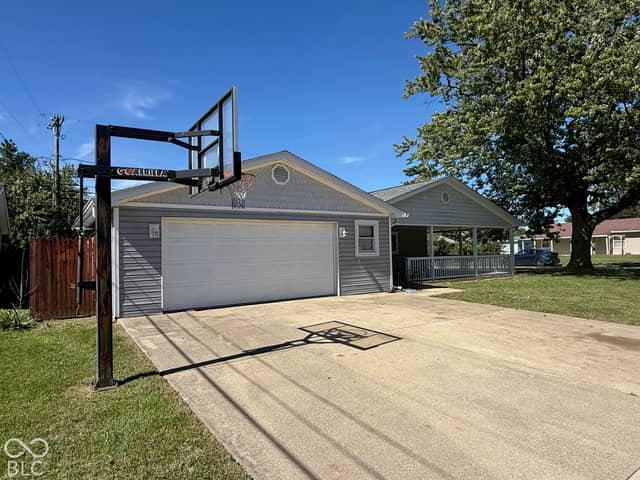 17 Parkview Drive, New Whiteland, IN 46184, photo 4 of 30