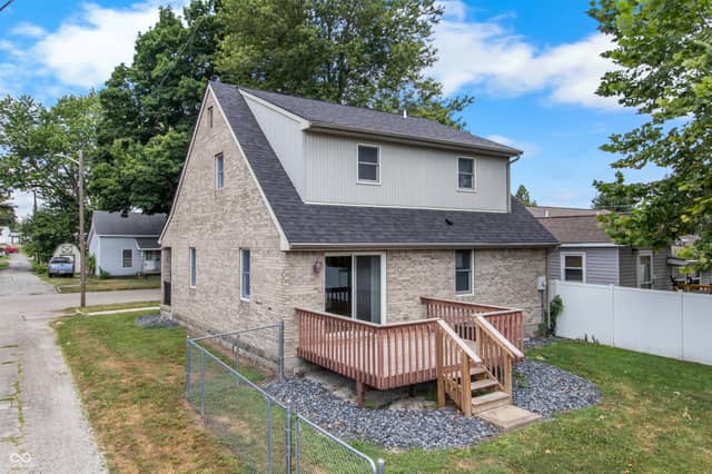 1024 N Arthur Street, Rushville, IN 46173, photo 5 of 33