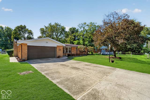 113 Magnolia Drive, Anderson, IN 46012, photo 3 of 24