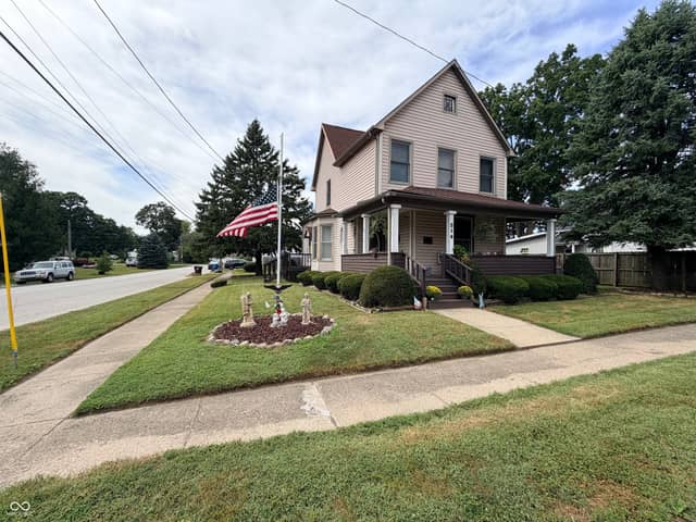 214 S Howard Street, Oxford, IN 47971, photo 2 of 37