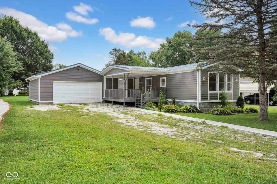 350 Lazy River Road, Cloverdale