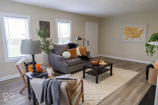2716 W 25th Street, Anderson, IN 46011, photo 2 of 37
