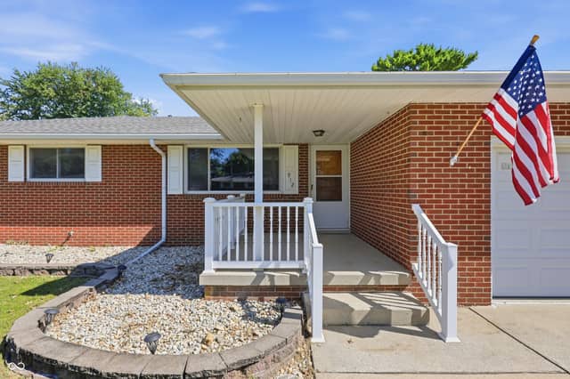 912 W 10th Street, Greensburg, IN 47240, photo 4 of 43