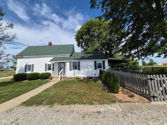 6957 N 300 E, Whiteland, IN 46184, photo 3 of 53