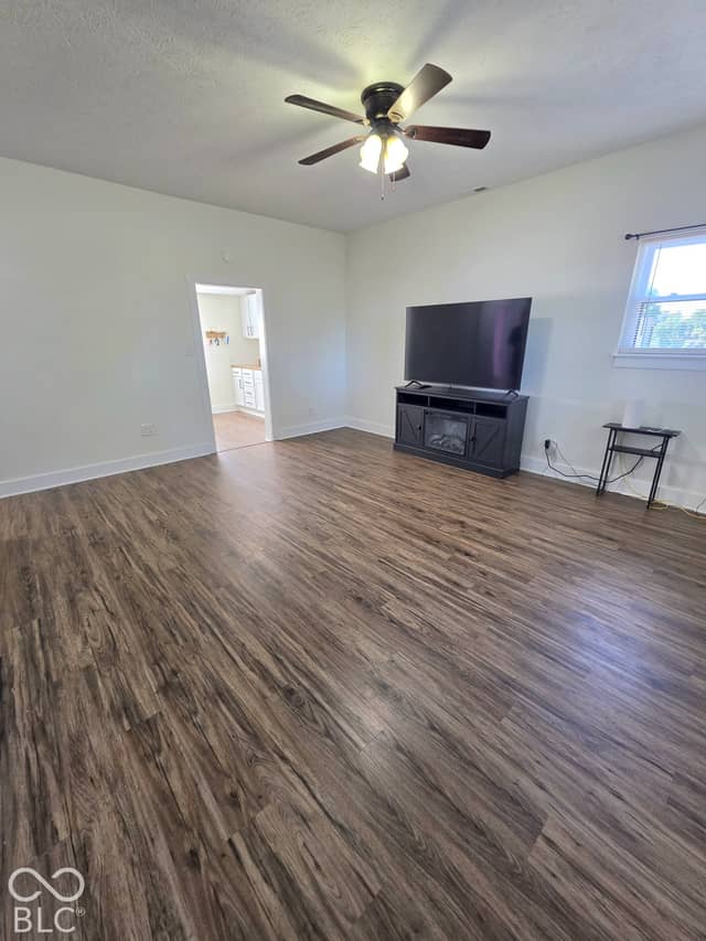 405 W Pearl Street, Waldron, IN 46182, photo 4 of 19