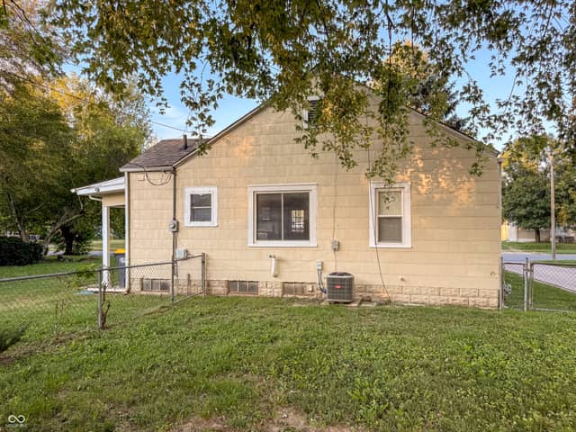 3619 Andover Road, Anderson, IN 46013, photo 4 of 26