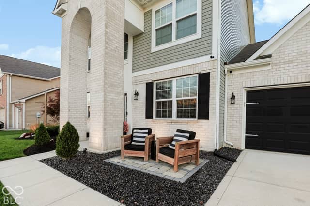5807 W Commonview Drive, McCordsville, IN 46055, photo 4 of 103