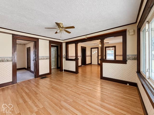 559 S Sycamore Street, Martinsville, IN 46151, photo 4 of 79