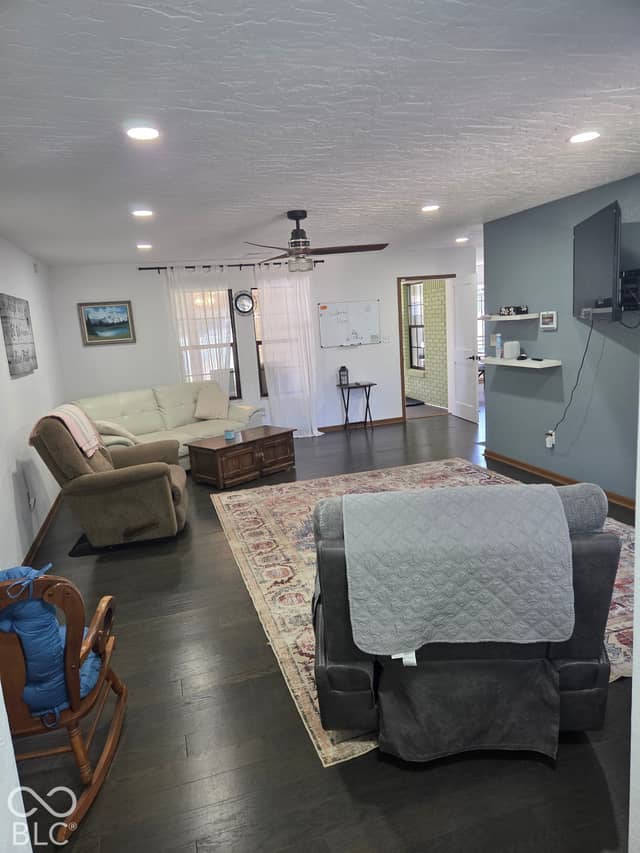 455 Pleasantview Boulevard, Greenwood, IN 46142, photo 5 of 32