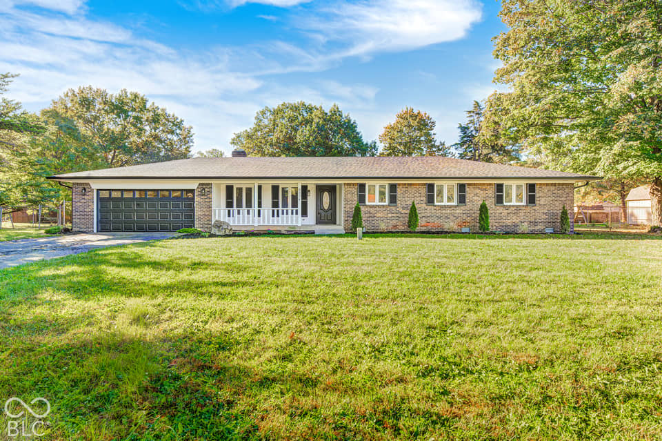 6894 Crown Drive, Brownsburg, IN 46112, photo 1 of 28