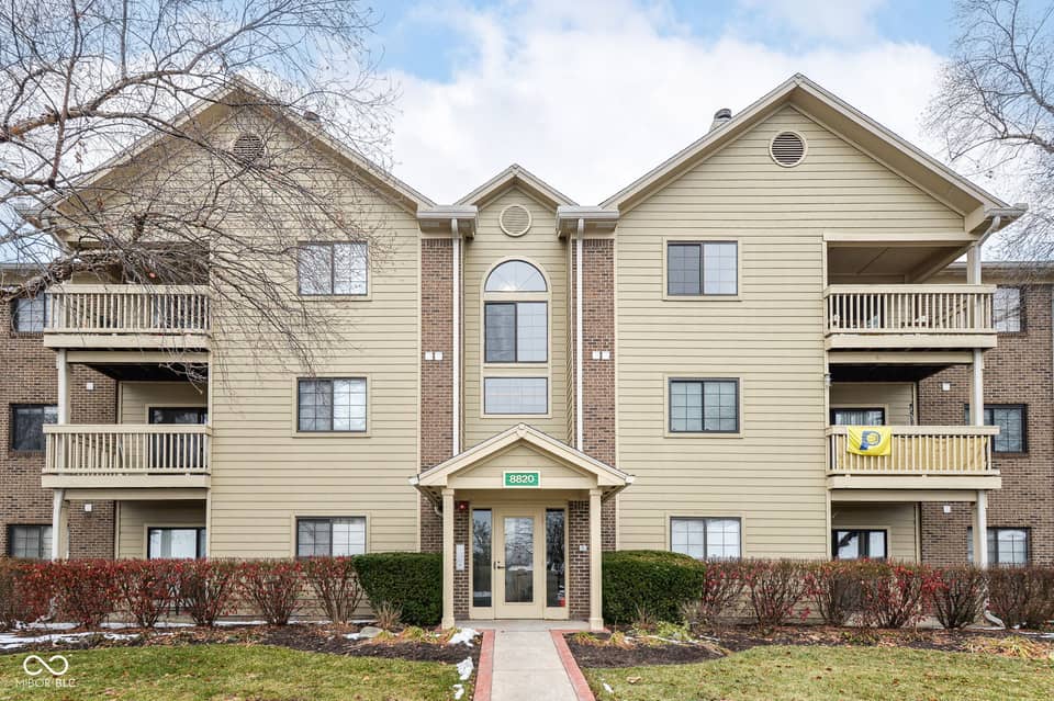 8820 Yardley Court #205, Indianapolis