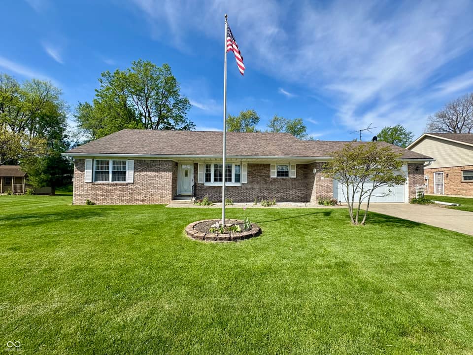 1207 N Monroe Way, Rushville, IN 46173, photo 1 of 45