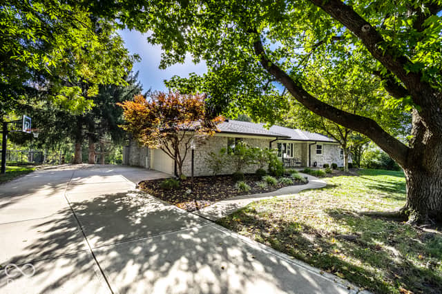431 Shady Lane, Greenwood, IN 46142, photo 4 of 42