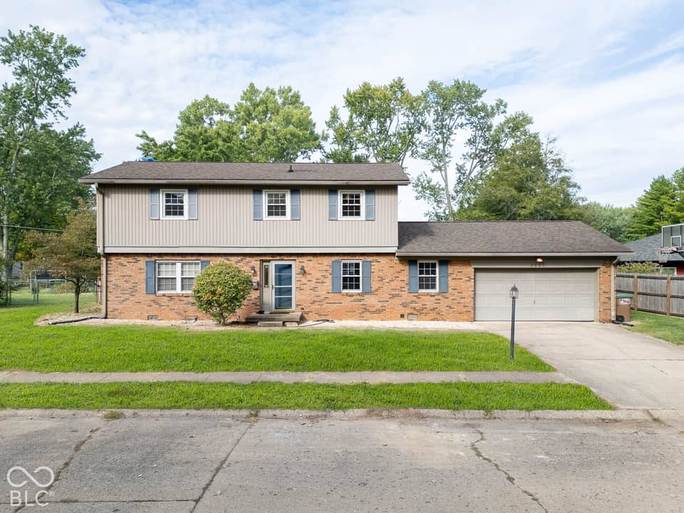 3520 Autumn Court, Columbus, IN 47203, photo 1 of 65