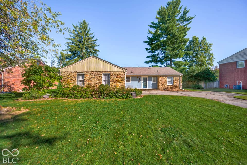 1602 Crescent Drive, Columbus, IN 47203, photo 1 of 43