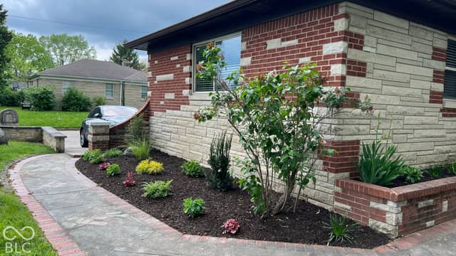 370 W 52nd Street, Indianapolis, IN 46208, photo 3 of 14