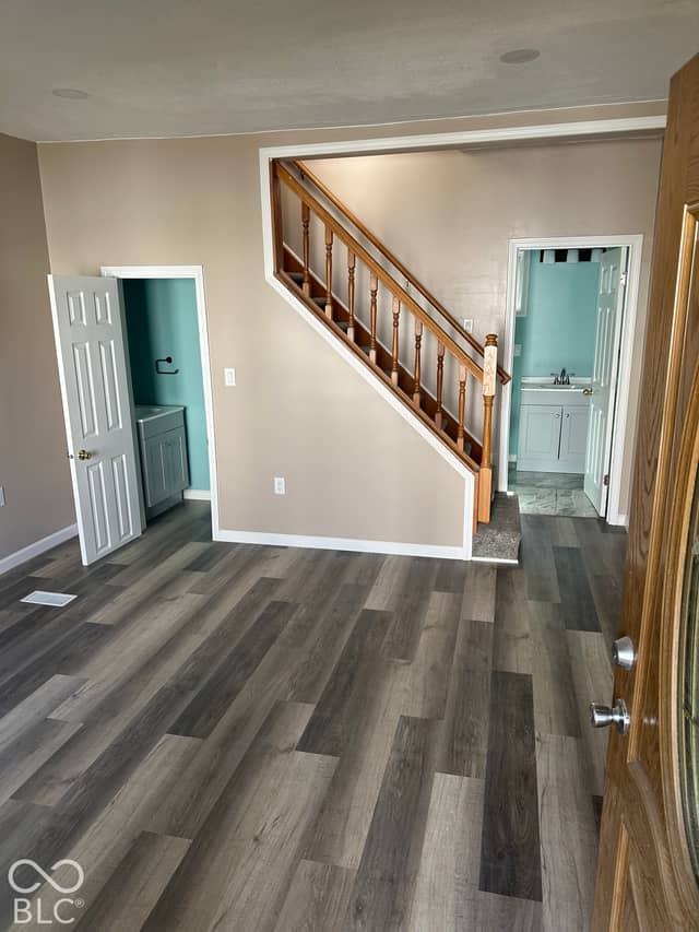 522 S Jefferson Street S, Hartford City, IN 47348, photo 5 of 29
