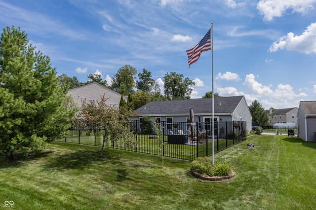 7934 Painted Pony Drive, Indianapolis, IN 46217, photo 5 of 31