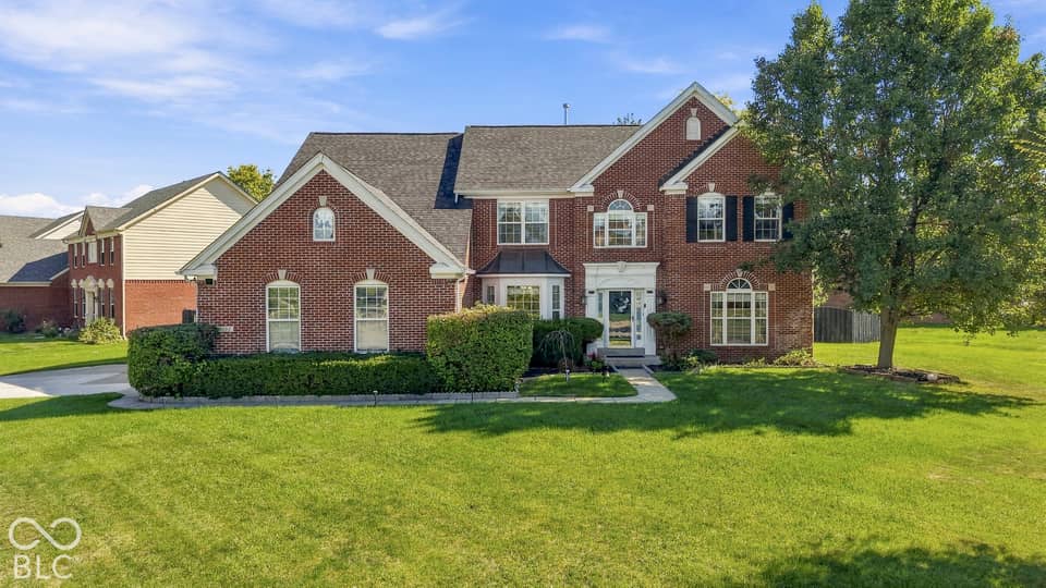 5889 Pebblestream Drive, Carmel, IN 46033, photo 1 of 50