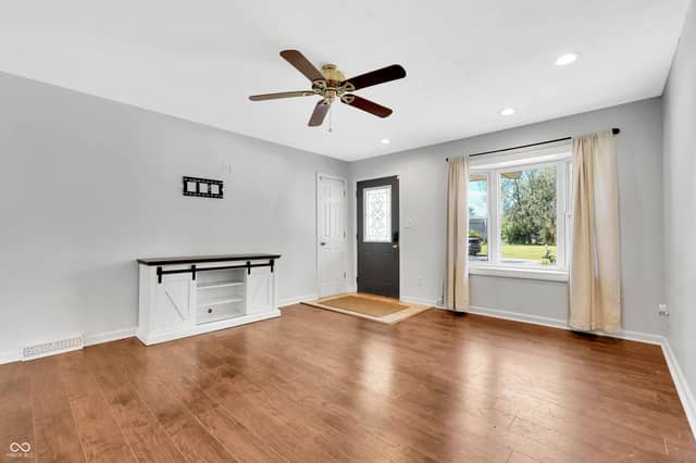 1105 Brookside Lane, Plainfield, IN 46168, photo 4 of 42