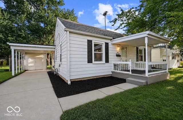 320 E 34th Street, Anderson, IN 46013, photo 4 of 17