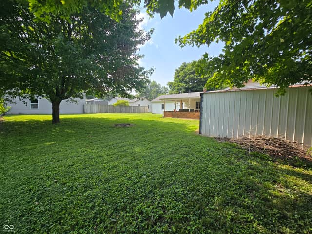 1121 W Washington Avenue, Shelbyville, IN 46176, photo 5 of 26