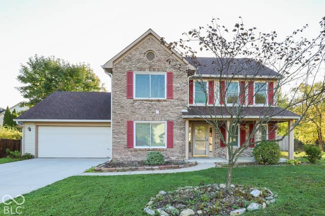 5845 Iron Oaks Court, Indianapolis, IN 46237, photo 5 of 52
