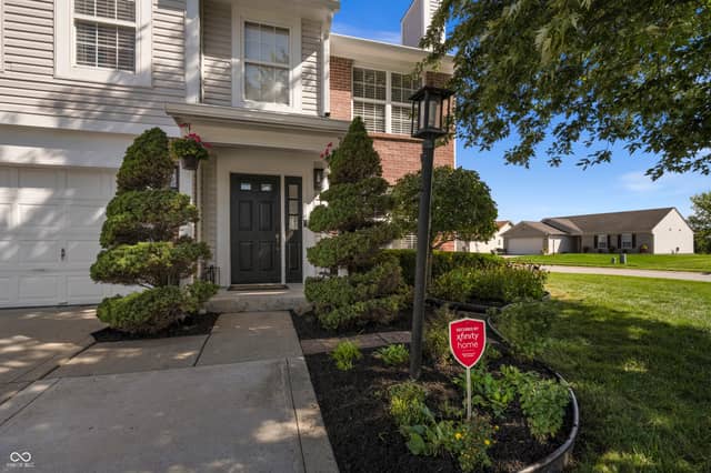 9736 Piper Lake Drive, Indianapolis, IN 46239, photo 3 of 29
