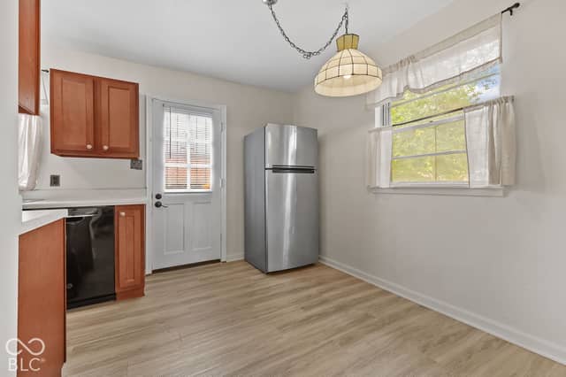 313 S Sheridan Avenue, Indianapolis, IN 46219, photo 5 of 29